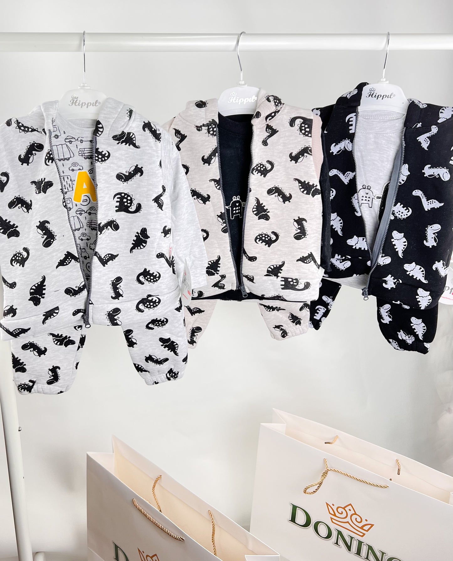 Tricot + pantalon + gilet